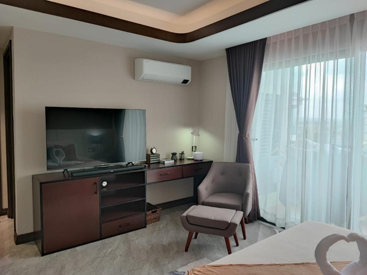 One Euphoria Prime Suite Hotel Анхелес Экстерьер фото